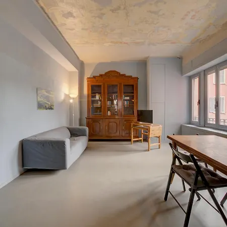 Xenia Apartments - Historic Apartment In Porta Romana Milan Exterior photo